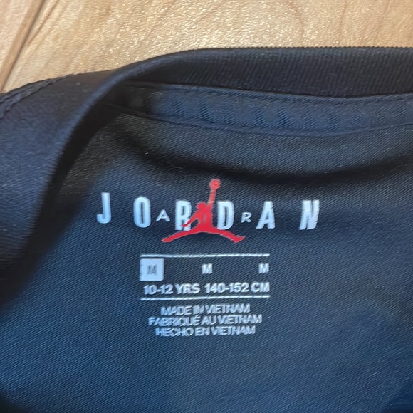 Nike Air Jordan youth M dri fit graphic tshirt - Picture 3 of 3